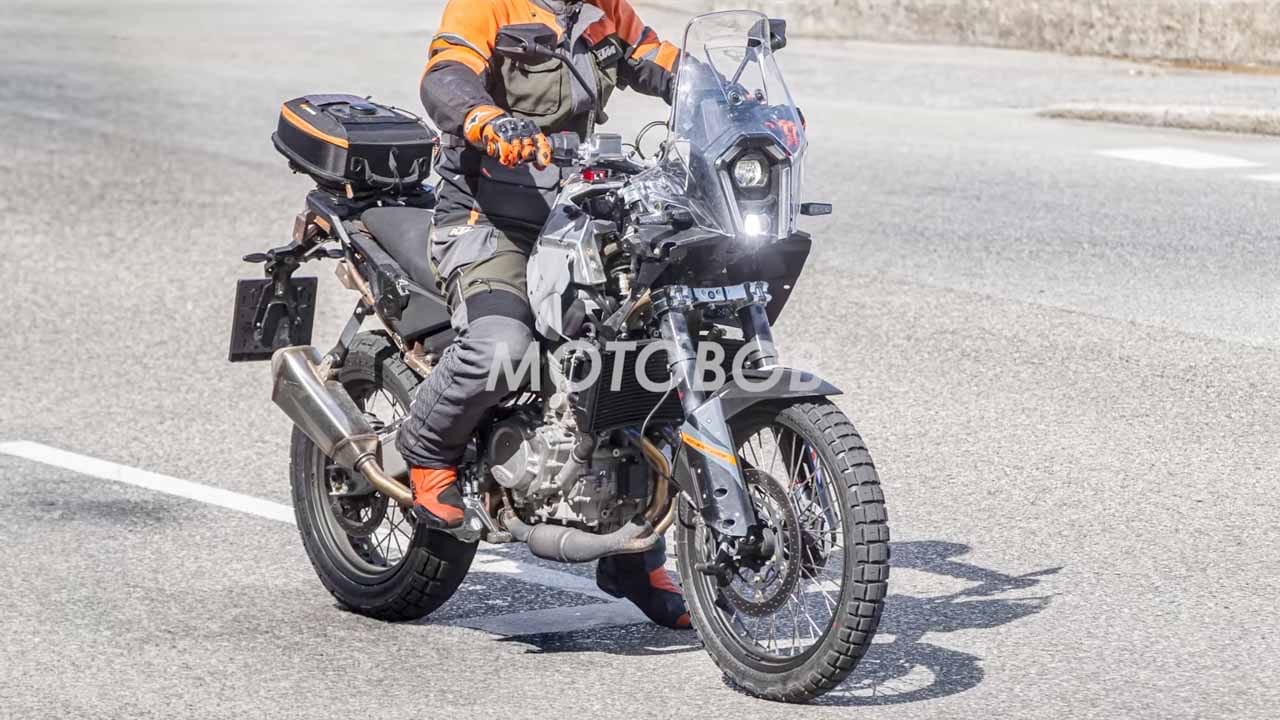 Camouflaged KTM 490 Duke prototype with parallel-twin engine, side view