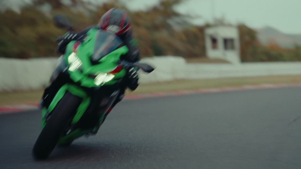 Kawasaki Ninja ZX-4RR sportbike in green livery, official press photo