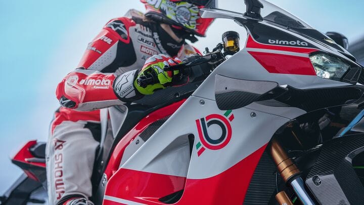 Bimota KB998 Rimini, red and black livery, three-quarter front view