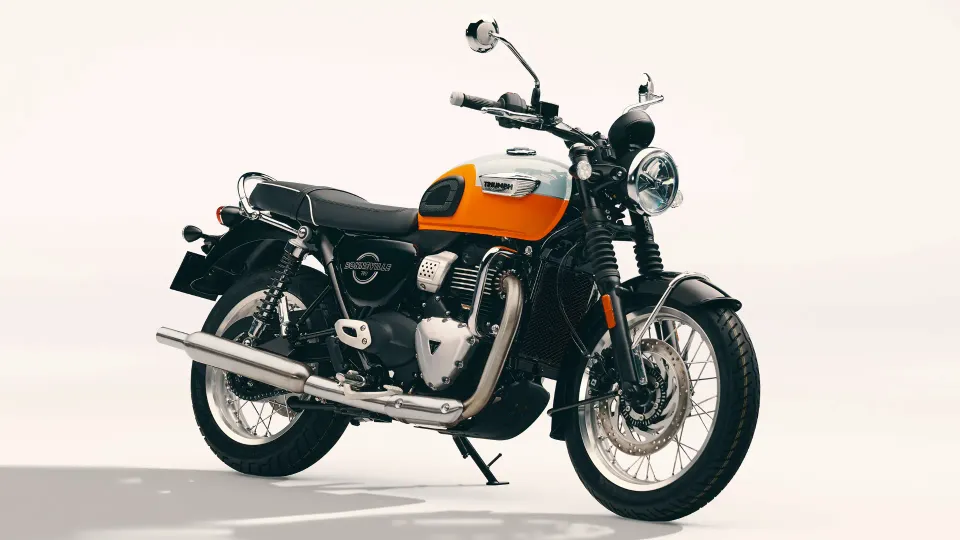 Triumph Bonneville T40, front three-quarter view, teardrop fuel tank and spoked wheels